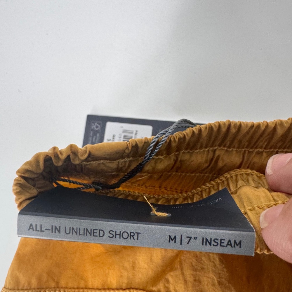 VRST Mens 7" All-In Short Palomino Gold Shine Unlined Water Repellent Med NWT - Picture 10 of 11